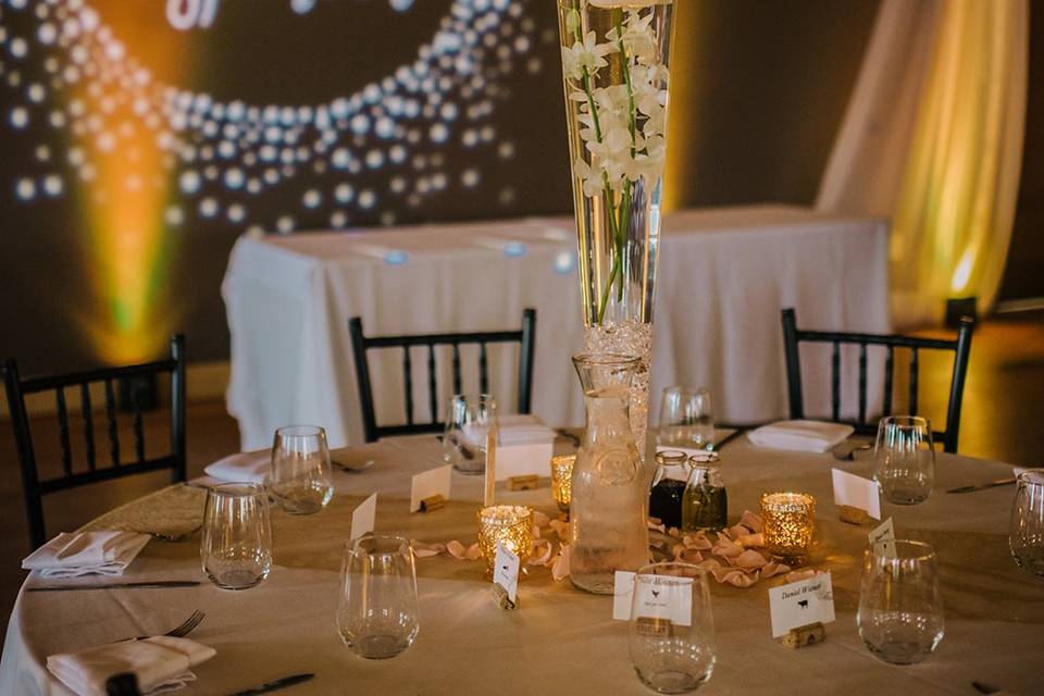 Submerged flower table