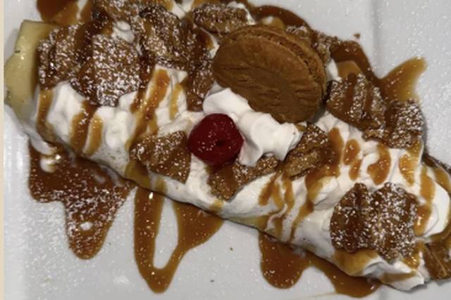 rich-creamy-dulce-de-leche-biscoff-crumbles.jpg