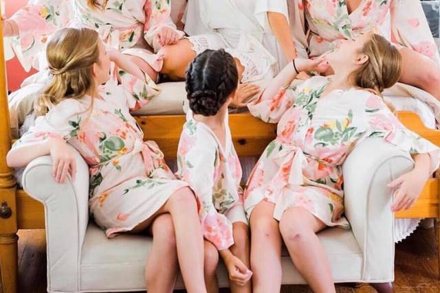 Glam bridal party