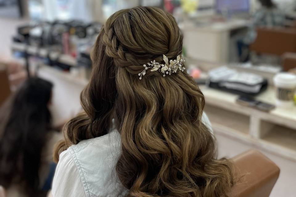 Bridal hair