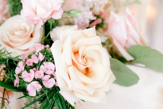 Peach & Pink Wedding Centerpic