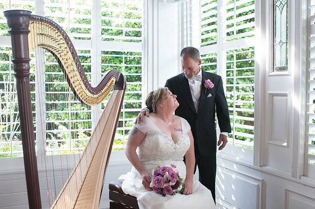 Harpist Kristen Elizabeth