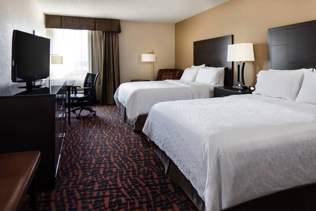 Double Queen Guest Room
