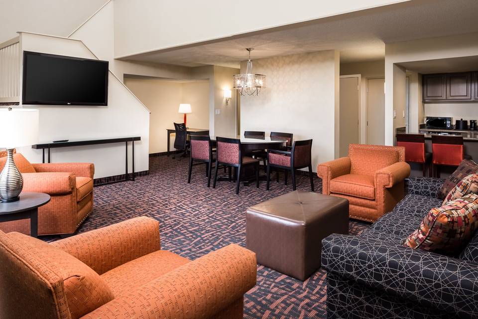 Lower level of suite