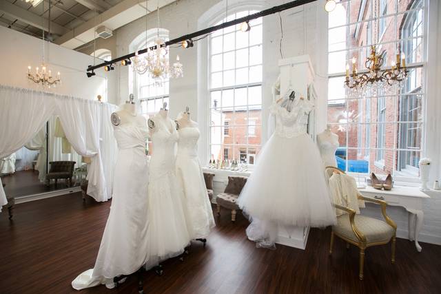 Amor hotsell bridal boutique