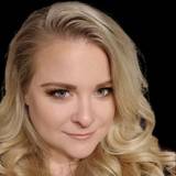 Lindsay Seagraves