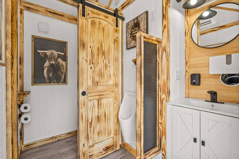 Mens Room