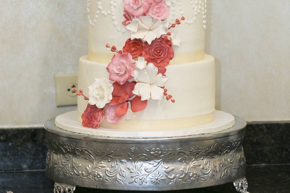 Holly's Cakes LLC