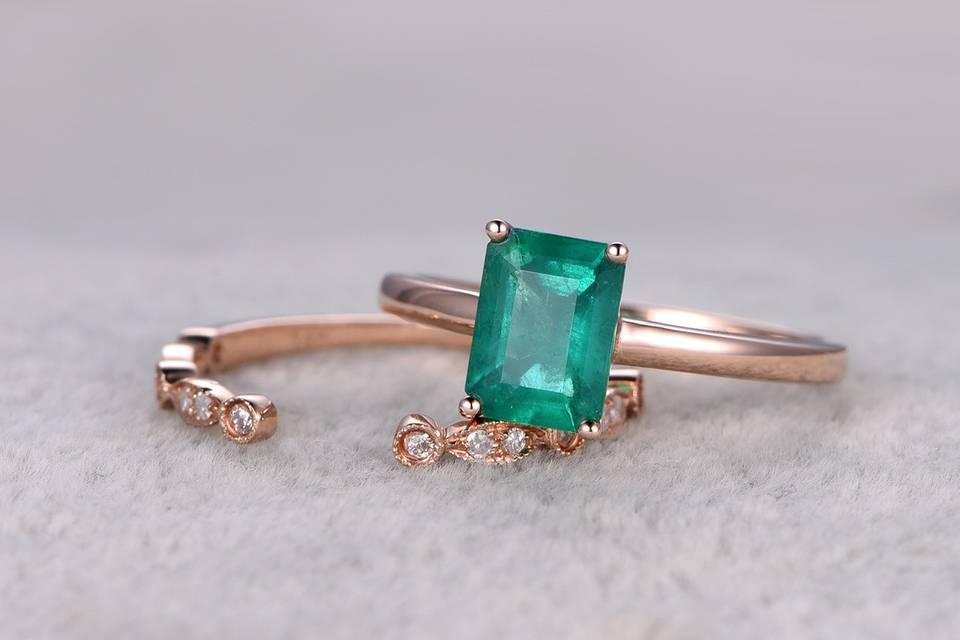 NNatural Emerald Wedding Set