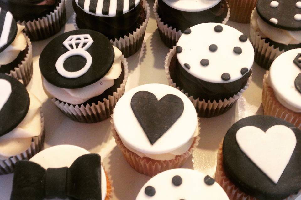 Engagement Cupcakes