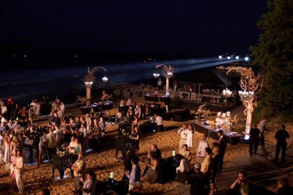 Rock Party - Night Vision
Decor & Floral - Kehoe Designs