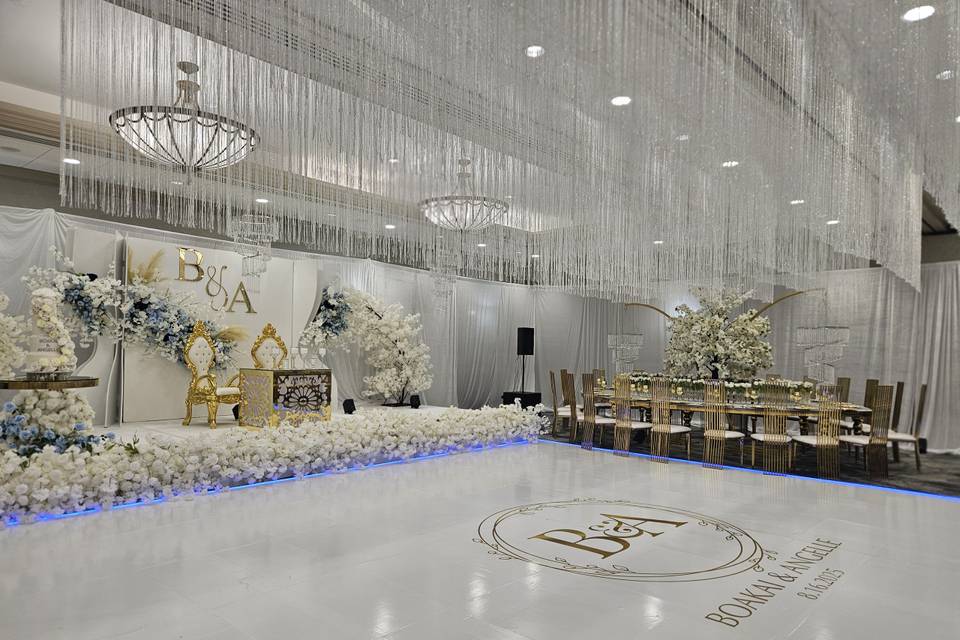White and gold wedding