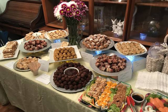 Rosalia's Kitchen Catering