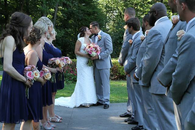 L & T Wedding Photography