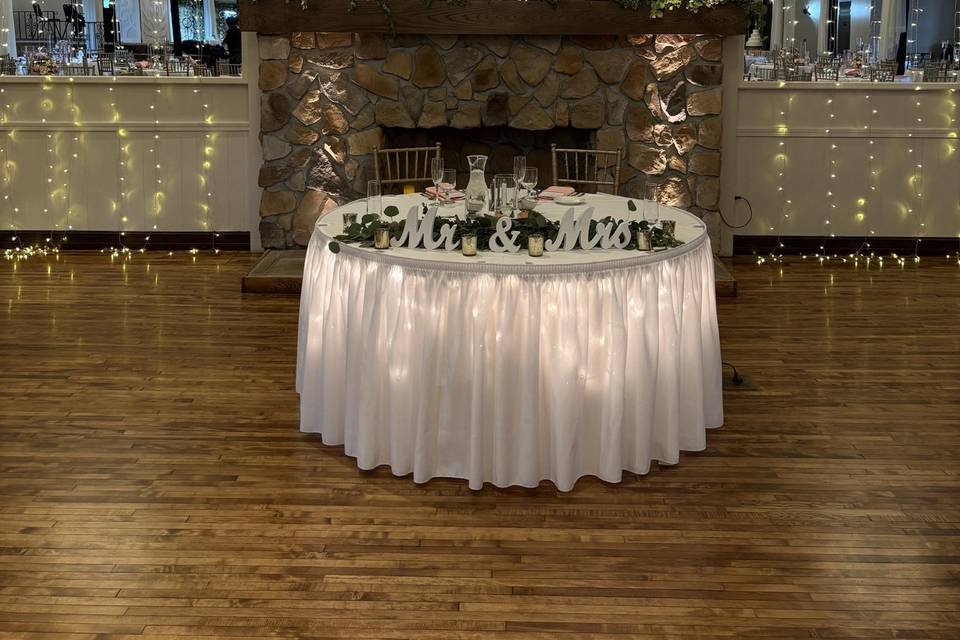 Sweetheart Table