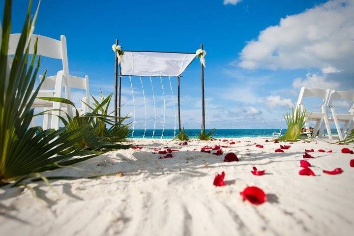 The Sands at Grace Bay