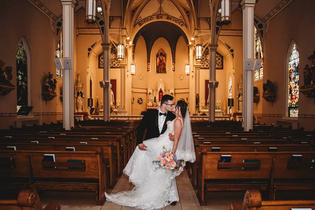 Alyssa Danielle Photography and Designs
