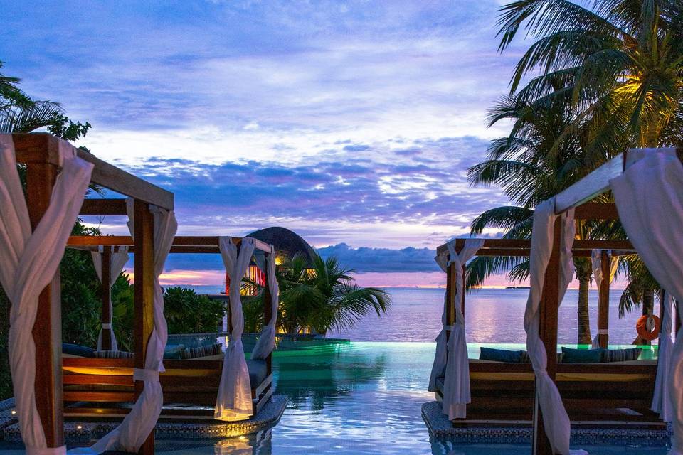 All-inclusive sunset