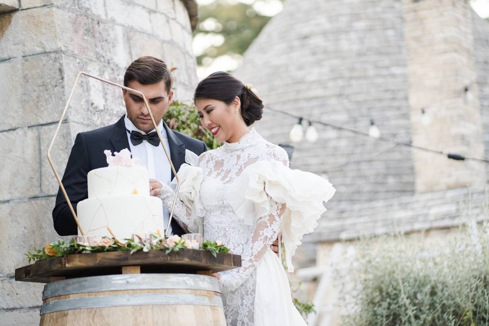 Wedding cake among trulli