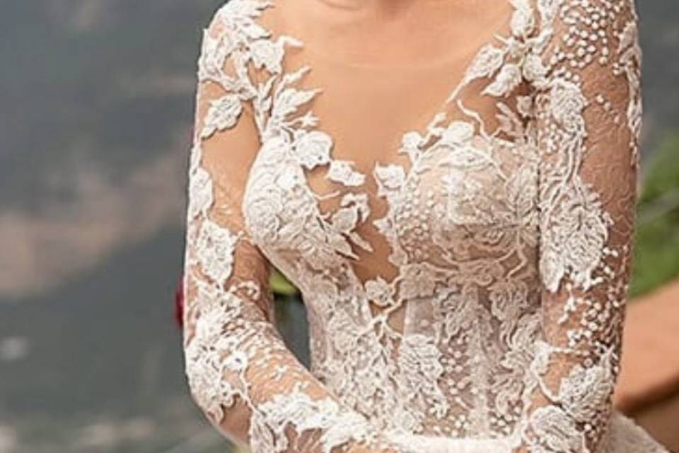 Chic wedding dress