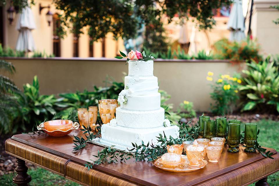 5 layered wedding cake