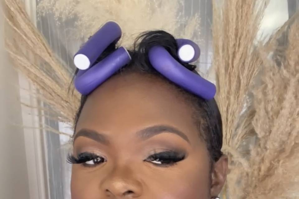 Neutral soft glam