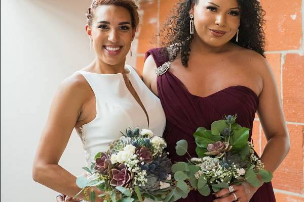 Bouquets with burgundy accents