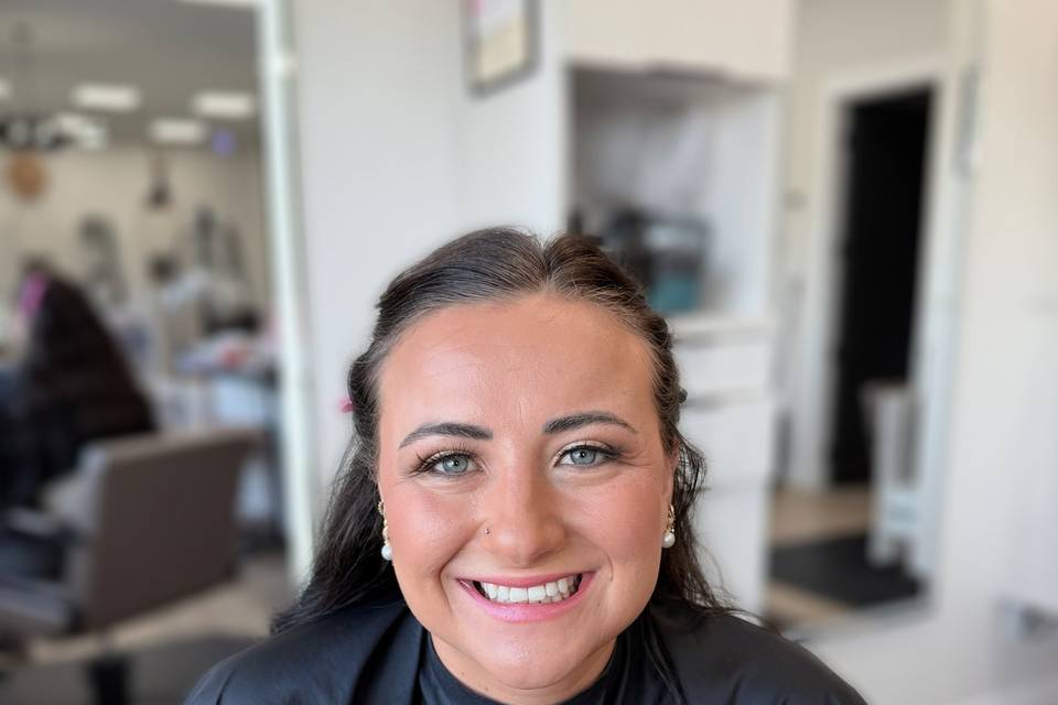 Traditional makeup