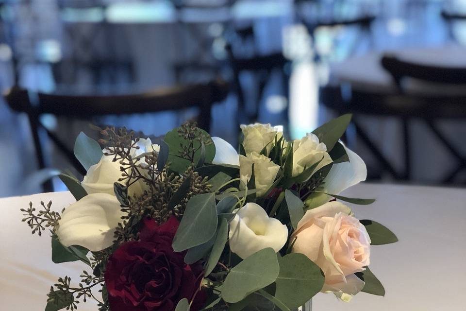 Table setting with flowers