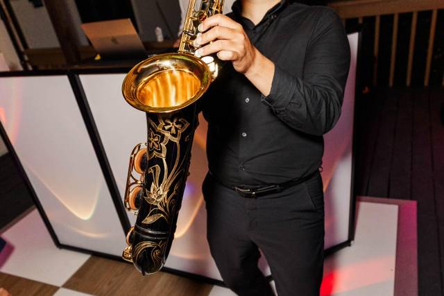 Reception Sax