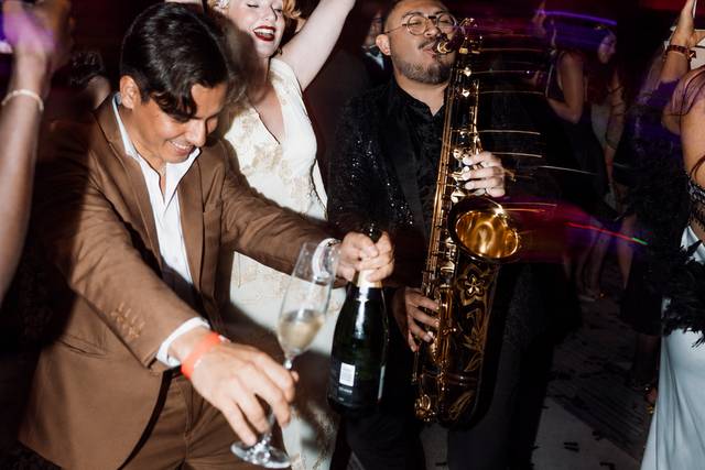 Reception Sax