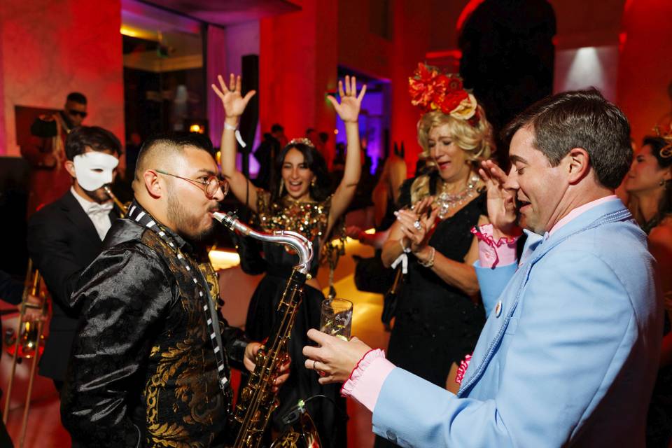 Reception Sax