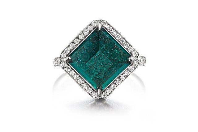 18KT WHITE GOLD KITE-SHAPE INDICOLITE TOURMALINE VALENTINA RING
