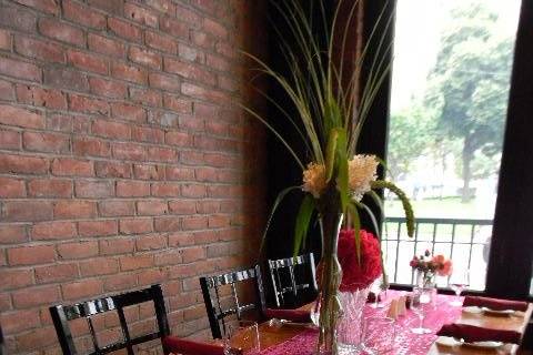 Head table