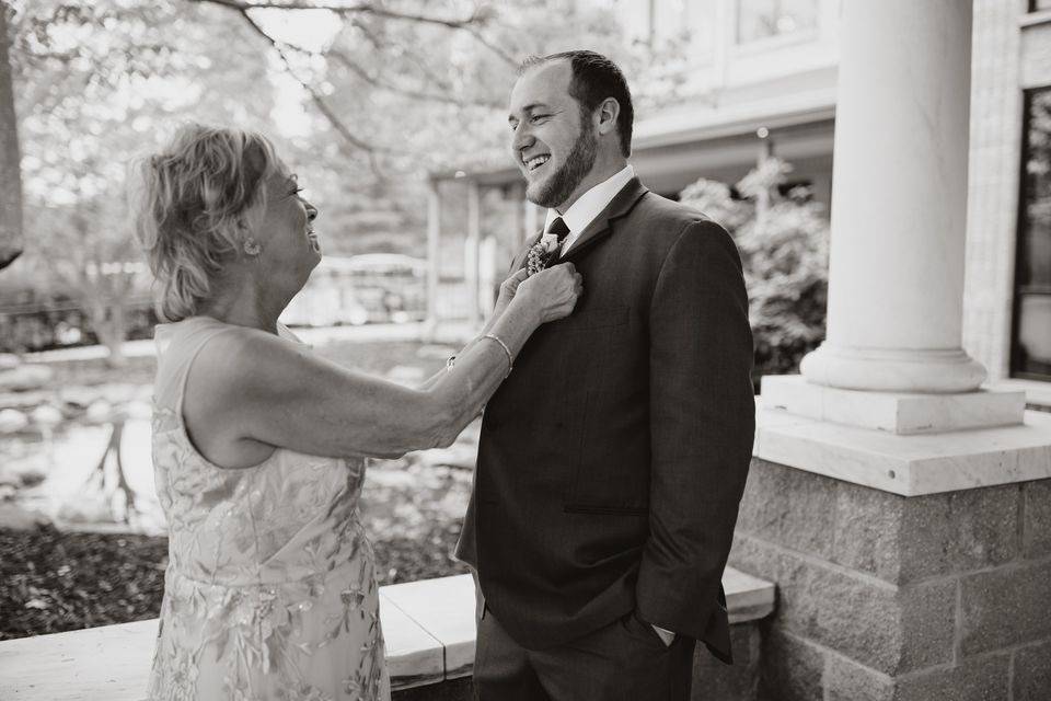 Mother and Groom moment