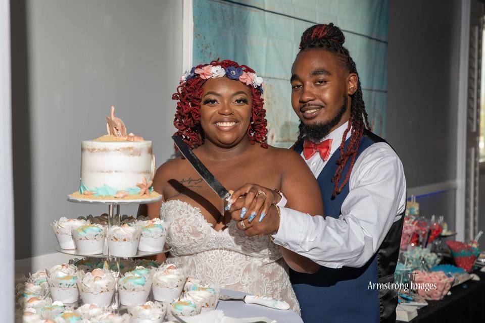 Cut that cake!