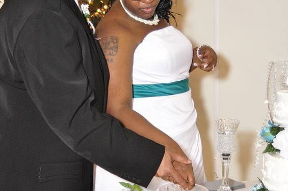 K&W Cutting the Cake