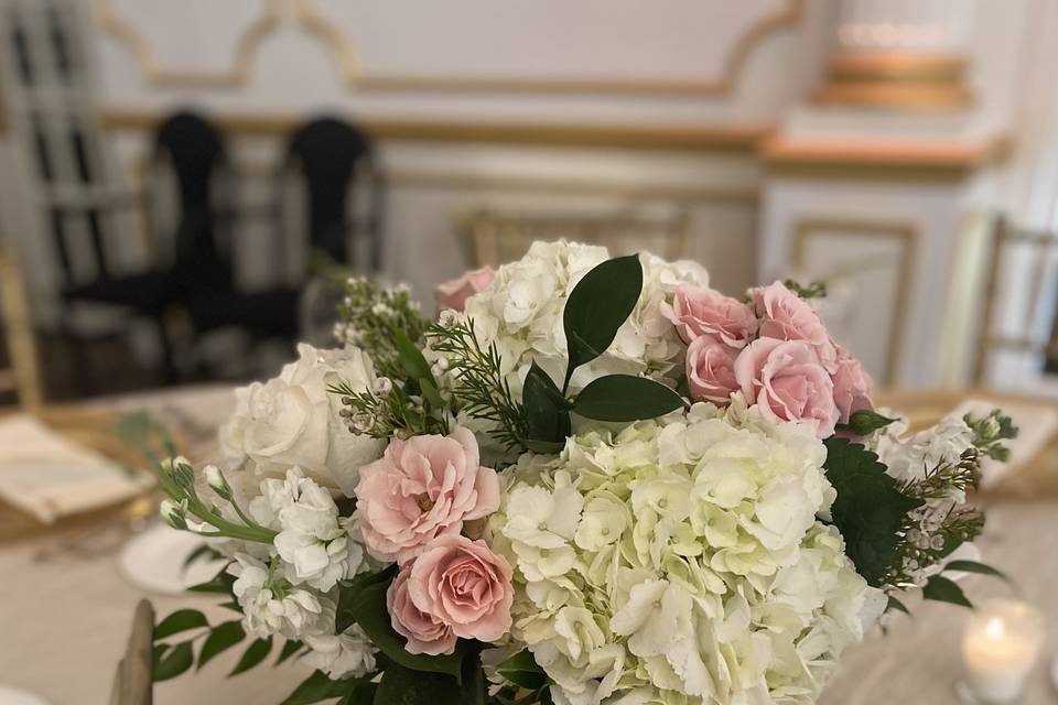 Metropolitan Plant and Flower Exchange - Flowers - Fort Lee, NJ -  WeddingWire