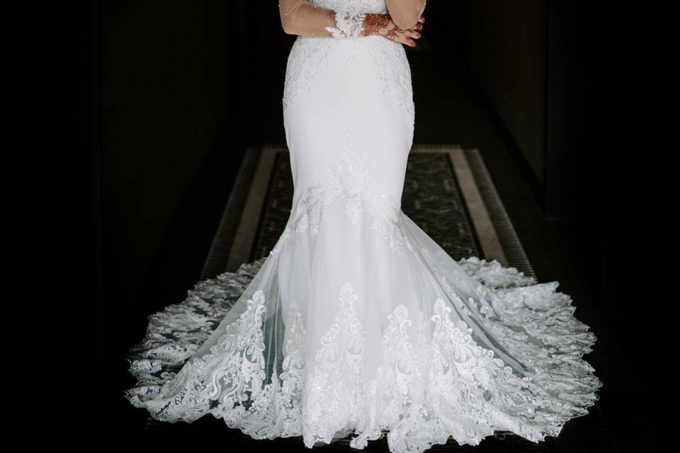A la mode bridal couture alterations