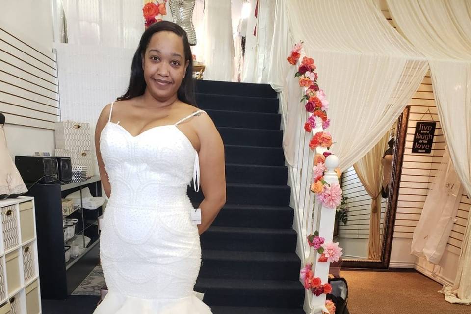 A la mode bridal couture alterations