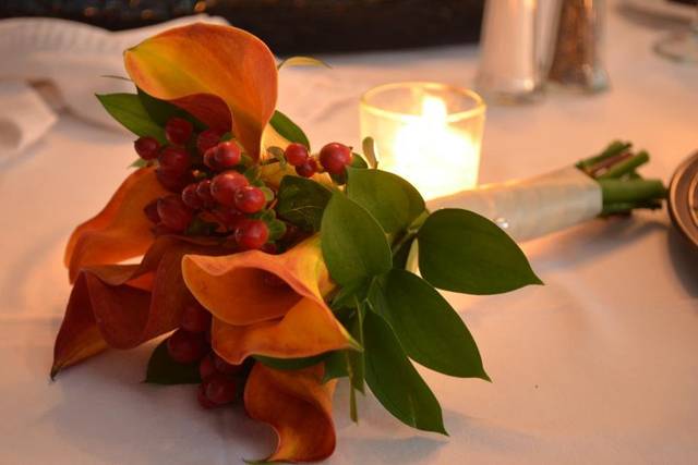 Fiddleheads Flower and Vintage Chic Gifts