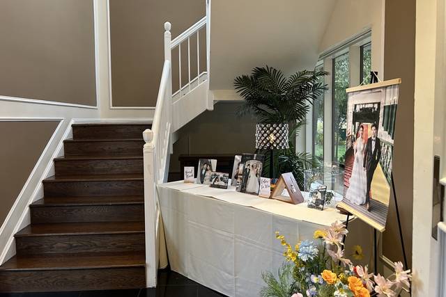 Welcome Table