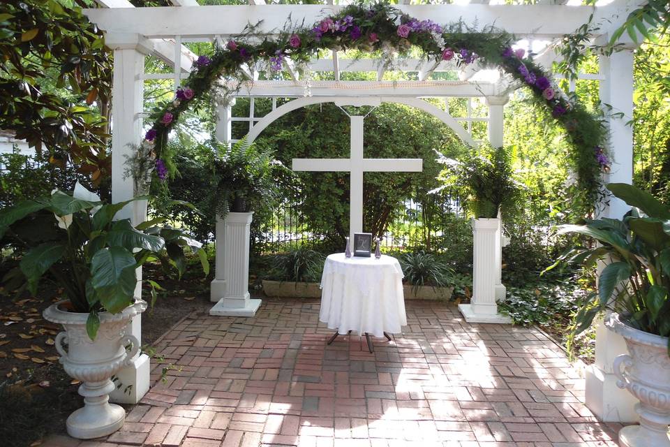 Magnolia Manor Bed & Breakfast