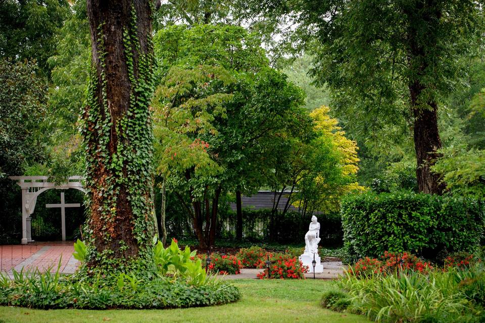 Magnolia Manor Bed & Breakfast