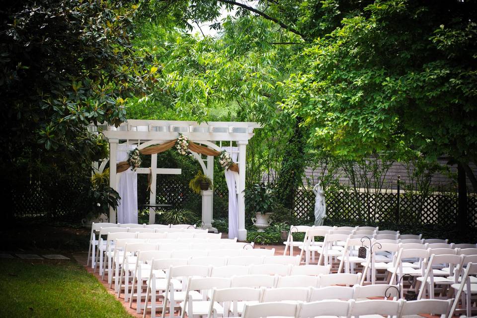 Magnolia Manor Inn & Events