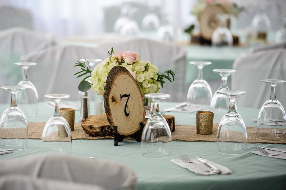 Table -- mint green & burlap