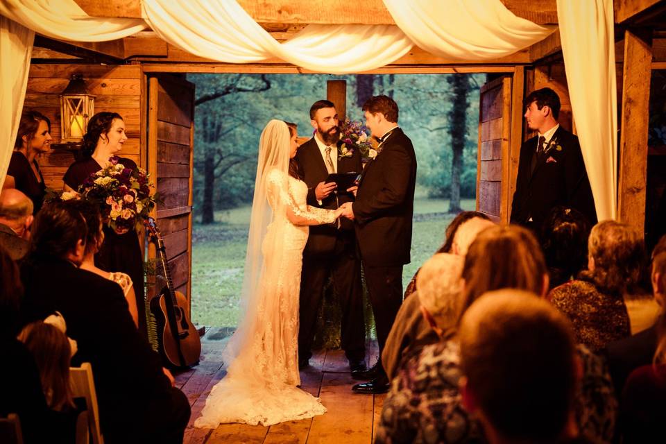 A beautiful rainy wedding!