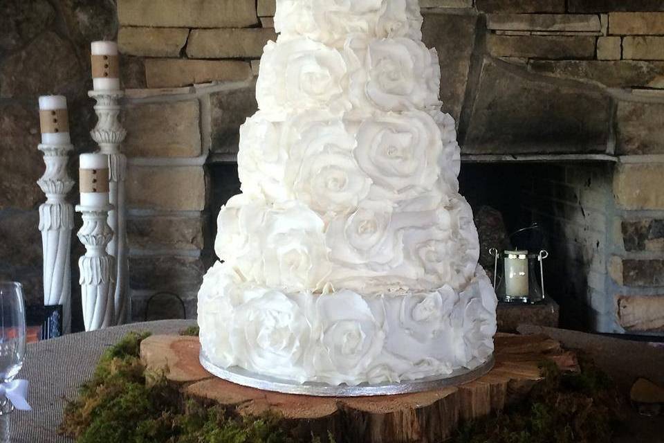 Semi-naked wedding cake