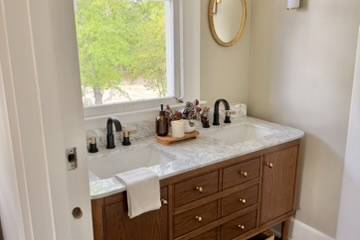 Groom's Bath