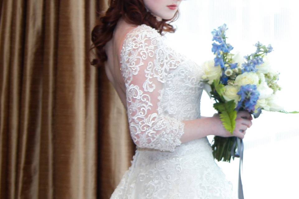 Bride holding her bouquet